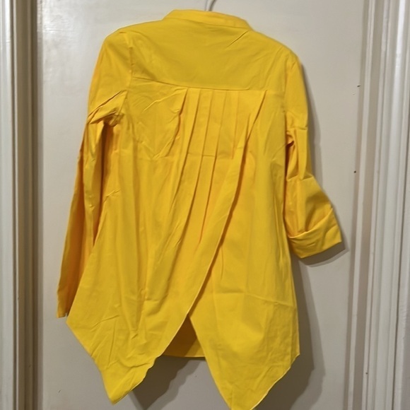 NWT V neck crossover back 3/4 th sleeves yellow blouse - Picture 3 of 4